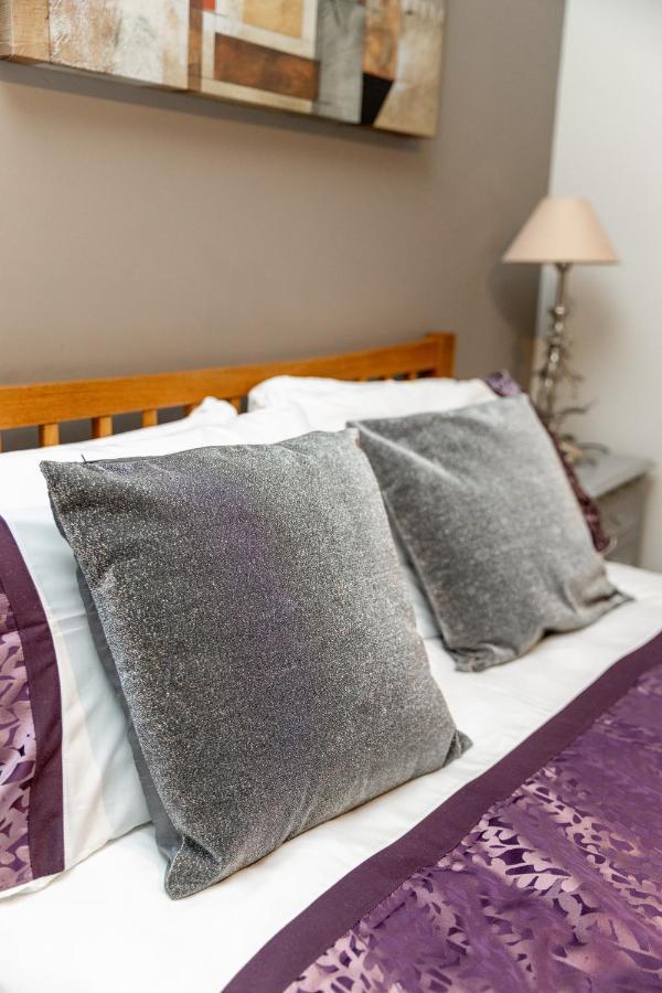 Two Bedroom Apartment Within Walking Distance To City Centre EDI Exterior photo