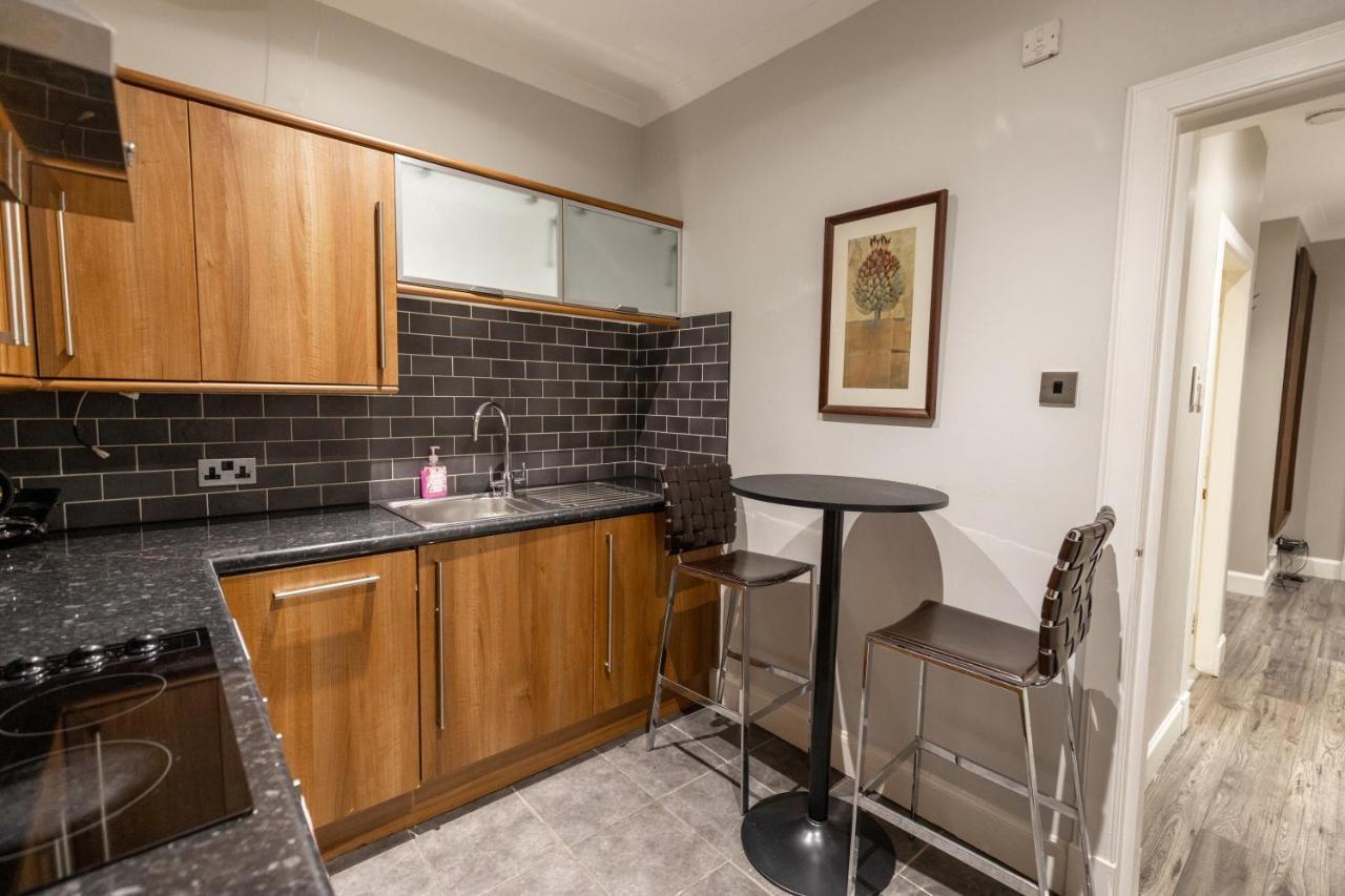 Two Bedroom Apartment Within Walking Distance To City Centre EDI Exterior photo