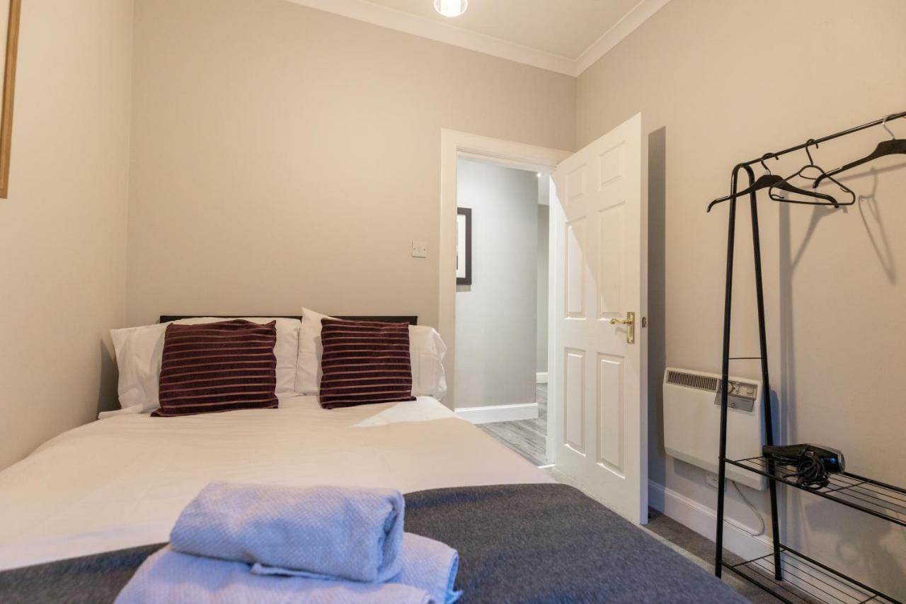 Two Bedroom Apartment Within Walking Distance To City Centre EDI Exterior photo